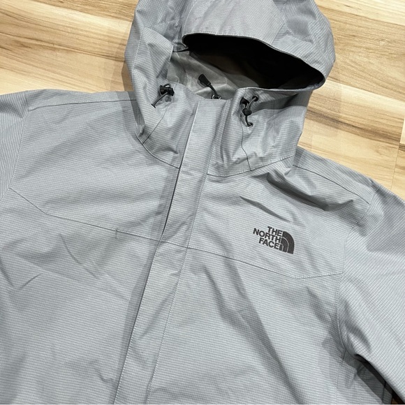 The North Face Hyvent 2.5L Grey Jacket Men’s Medium - Picture 5 of 5